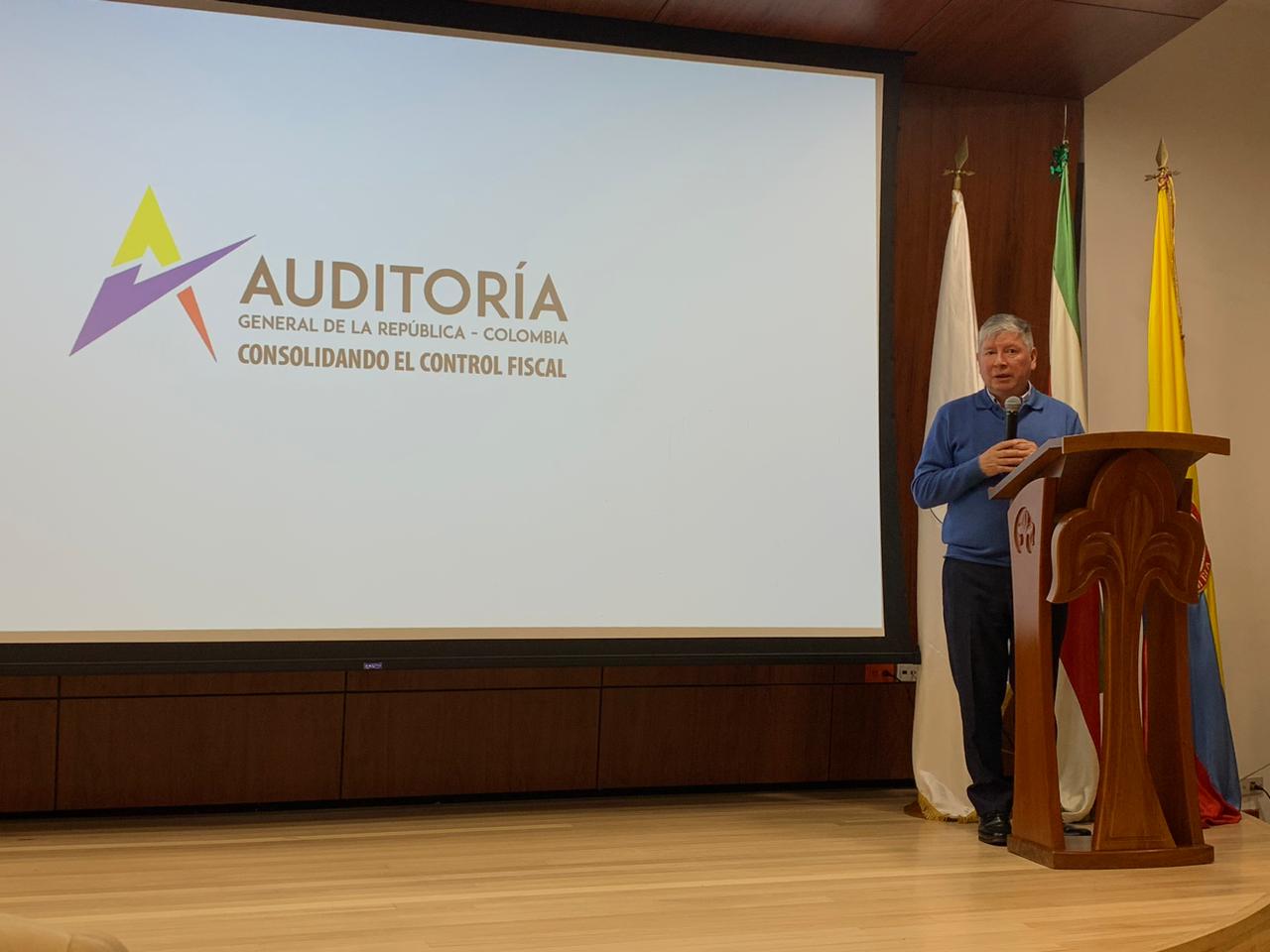 Masterclass titulada “Dinámicas internacionales relevantes-14-agosto-2024 (6) 1